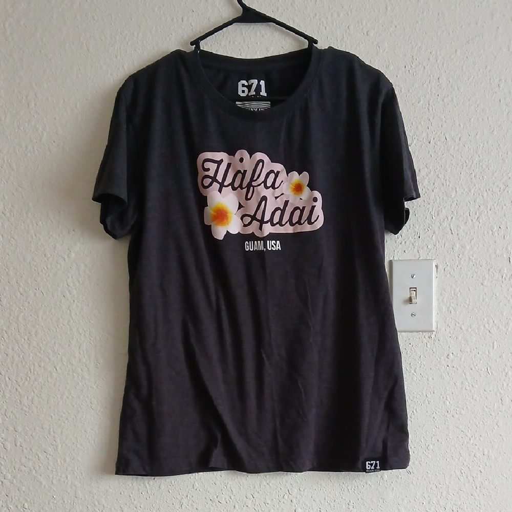 Hafa Adai Guam USA Graphic Tee Women Large